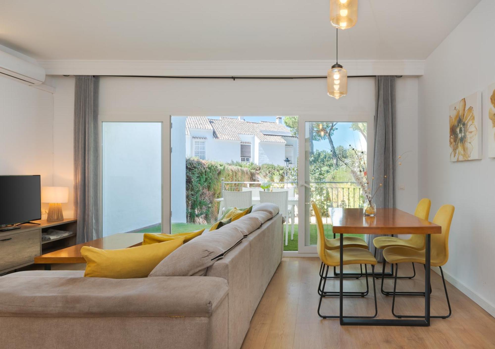 Wintowinrentals Townhouse, Pool & Beach Marbella Eksteriør bilde
